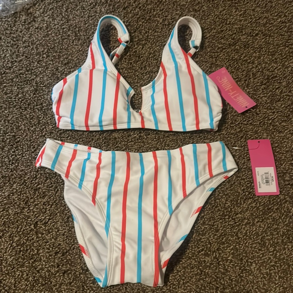 NINETY-NINE DEGREES JUNIORS STRIPED BIKINI: WHITE: NEW WITH TAGS: SIZE XS (0/1)